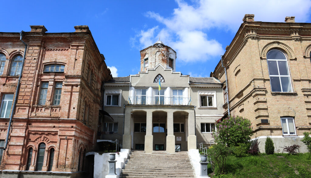 Palace of Countess Karolina DzembowskaXIX ct. - Photo 4