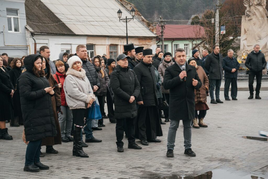 У Кременці відбулося відкриття вуличної виставки “Церковний рашизм” - Фото 10