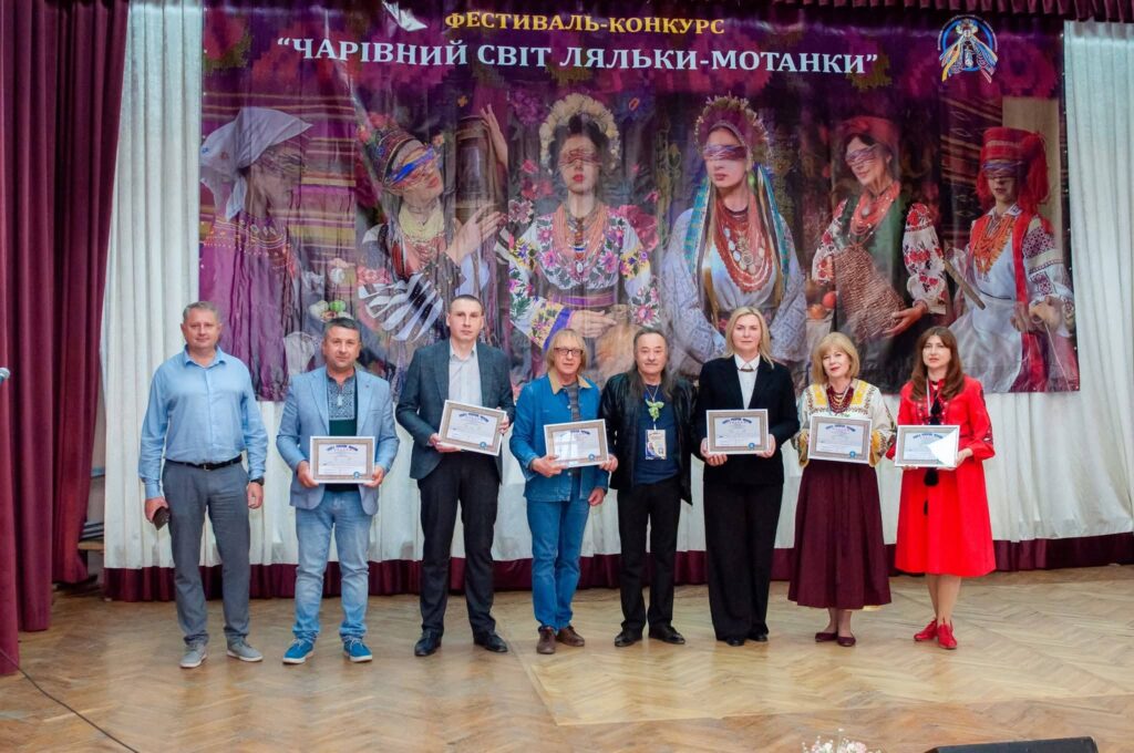 30 травня у Кременці відбувся ІІ Фестиваль-конкурс «Чарівний світ ляльки-мотанки» - Фото 8